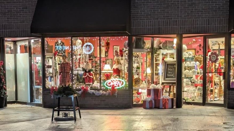 Max & Ollie's Vintage Boutique