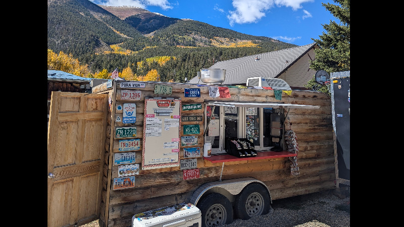 Punky's Burgers and Stuff