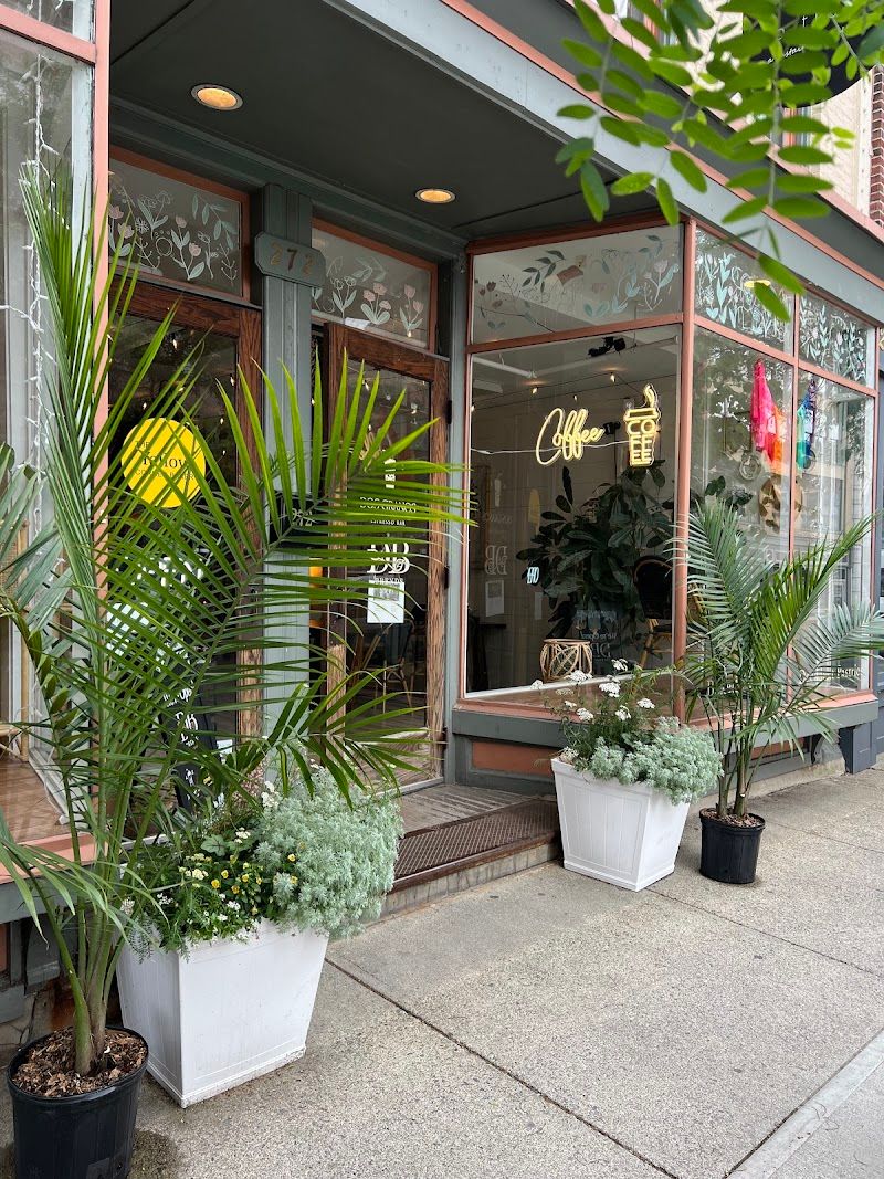 Dos Granos Espresso Bar & DB Trends Gift Shop