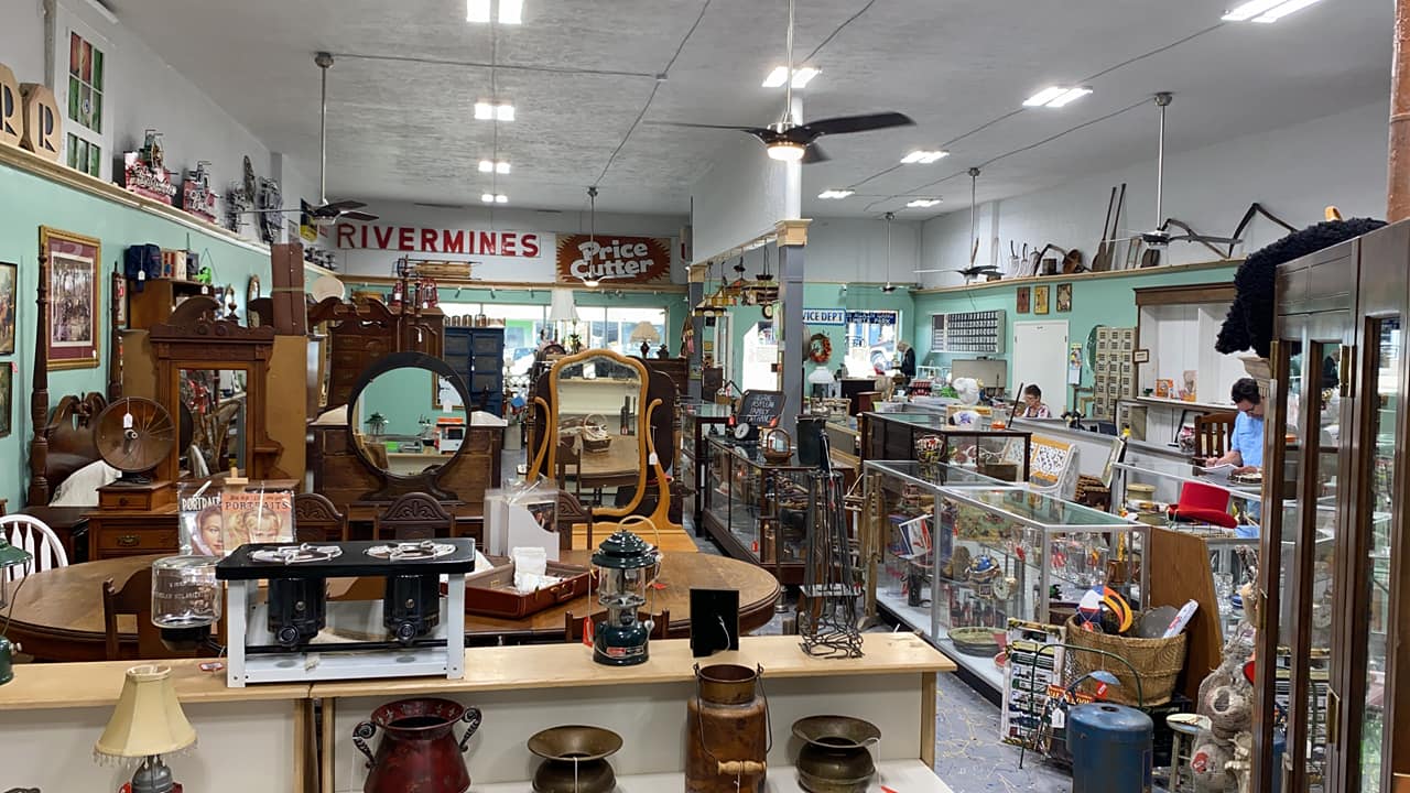 Raggedy Annie's  Antiques & Memories Coupon